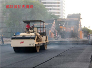 部隊(duì)營區(qū)內(nèi)道路